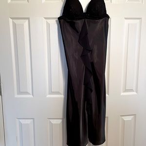 Black Linea Donatella Gown SZ Large Like New Condition Cascading Ruffle